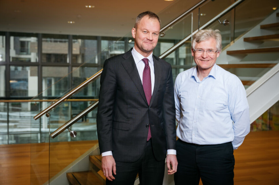 ADVOKATER MED EN TVIST: - Det er ingenting som tyder på at det vil bli færre tvister i eiendomsbransjen i årene fremover, sier f.v. Øystein Myre Bremset og Sam E. Harris i advokatfirmaet BAHR. (Foto: Erik N.H. Krafft) ADVOKATER MED EN TVIST: - Det er ingenting som tyder på at det vil bli færre tvister i eiendomsbransjen i årene fremover, sier f.v. Øystein Myre Bremset og Sam E. Harris i advokatfirmaet BAHR. (Foto: Erik N.H. Krafft)