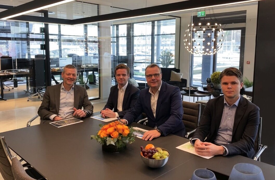 STOR AKTIVITET: WPS Næringsmegling, her representert med partner John Kenneth Porten (tv), analytiker Torgeir Olsen, daglig leder Lars Erik Wirsching og trainee Simen Wollan, registrerer stor interesse for å kjøpe næringseiendom i Bergen. STOR AKTIVITET: WPS Næringsmegling, her representert med partner John Kenneth Porten (tv), analytiker Torgeir Olsen, daglig leder Lars Erik Wirsching og trainee Simen Wollan, registrerer stor interesse for å kjøpe næringseiendom i Bergen.