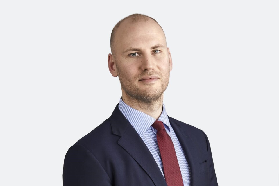 Erik Greipsland er senioradvokat i advokatfirmaet Bing Hodneland og skrev høsten 2019 masteroppgave på Universitetet i ÅS (eiendomsutvikling) med tittelen praktiske og rettslige utfordringer med veiopparbeidelse etter plan- og bygningsloven § 18-1. Erik Greipsland er senioradvokat i advokatfirmaet Bing Hodneland og skrev høsten 2019 masteroppgave på Universitetet i ÅS (eiendomsutvikling) med tittelen praktiske og rettslige utfordringer med veiopparbeidelse etter plan- og bygningsloven § 18-1.