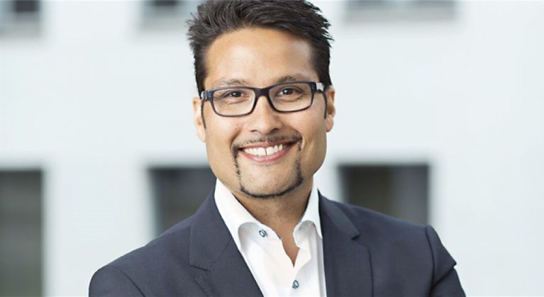 VEKST I NÆRING, SVAKERE I BOLIG: Boliggiganten OBOS, her ved konsernsjef Daniel Kjørberg Siraj, fikk i fjor resultatvekst i divisjon næringseiendom, mens divisjon boligutvikling opplevde resultatnedgang. VEKST I NÆRING, SVAKERE I BOLIG: Boliggiganten OBOS, her ved konsernsjef Daniel Kjørberg Siraj, fikk i fjor resultatvekst i divisjon næringseiendom, mens divisjon boligutvikling opplevde resultatnedgang.
