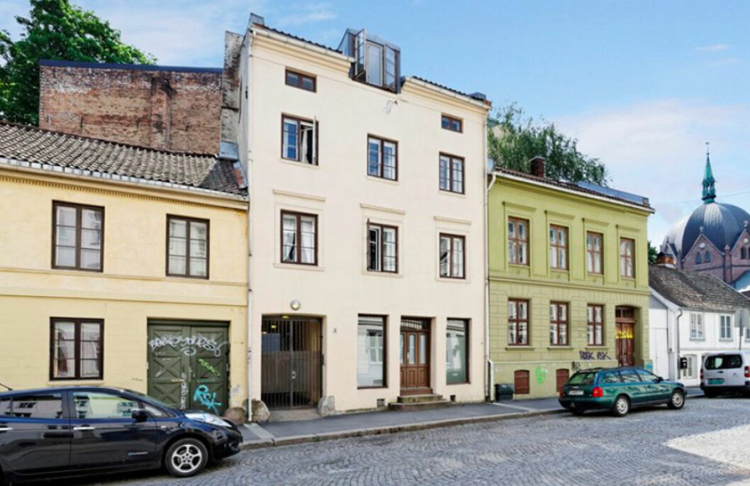 RIVES VEKK: Små 1-2 roms leiligheter i Oslo sentrum har vært mest populære i juli. En 20 kvadratmeter leilighet i dette bygget i Fredensborgveien 3B ble solgt før visning.(Foto: Anthony Hopkins)