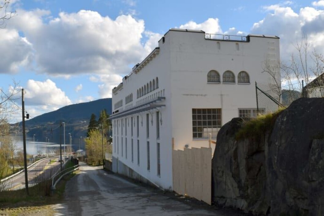 Kabelhuset fra 1916 på Notodden har fått støtte. Nå skal det bygges moderne leiligheter der. (Foto: Einar Engen) Kabelhuset fra 1916 på Notodden har fått støtte. Nå skal det bygges moderne leiligheter der. (Foto: Einar Engen)
