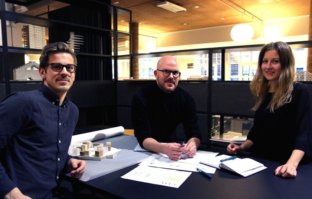 Dette er en del av A-labs nysatsningen innen retail. Fra venstre Lars Olav Dybdal, frilanser, designer, Espen Veiby, arkitekt og interiørarkitekt og Kare Anti, arkitekt. Dette er en del av A-labs nysatsningen innen retail. Fra venstre Lars Olav Dybdal, frilanser, designer, Espen Veiby, arkitekt og interiørarkitekt og Kare Anti, arkitekt.