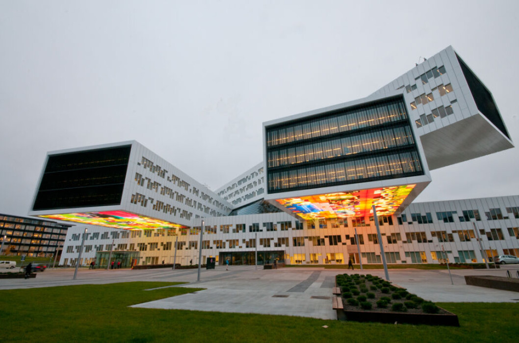 STATOIL-BYGG PÅ SMESTAD?: Mulighetsstudier for Smestad åpner for utbyggingsvolum av næringseiendom tilsvarende Statoil-bygget på Fornebu. STATOIL-BYGG PÅ SMESTAD?: Mulighetsstudier for Smestad åpner for utbyggingsvolum av næringseiendom tilsvarende Statoil-bygget på Fornebu.