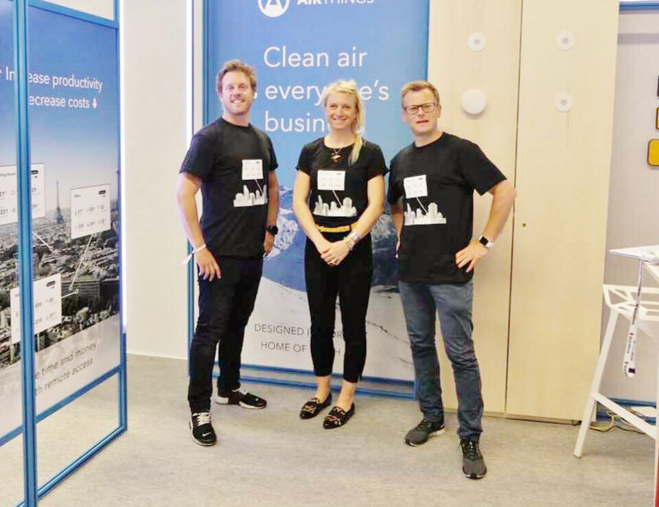 AIRTHINGS: Fra høyre Anders Follerås, Head of Sales in Europe, Pippa Boothman, VP of Marketing og Erlend Bolle, CTO i Airthings.