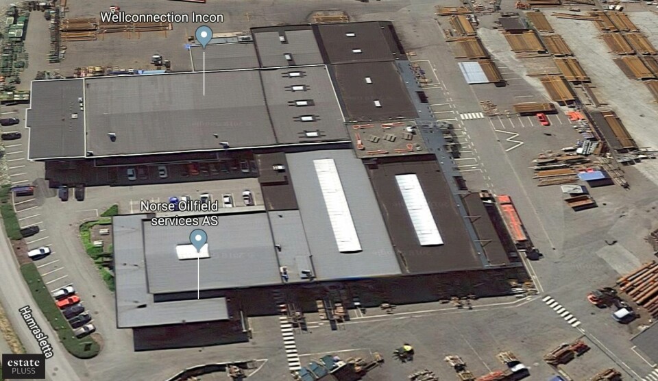 Eiendommene har 12 000 kvadratmeter verkstedareal, 2800 kvadratmeter kontor og et betydelig uteareal for lagring. Foto: Google.