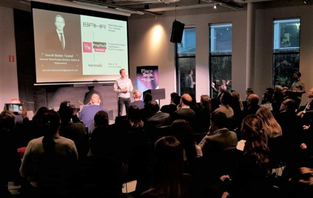 TIL STEDE PÅ PLACETECH: Henrik Botten Taubøll, WeWorks direktør for Norden, Baltikum og Nederland, redegjør her for WeWorks syn på proptech og selskapets ekspansjon inn i Norden. TIL STEDE PÅ PLACETECH: Henrik Botten Taubøll, WeWorks direktør for Norden, Baltikum og Nederland, redegjør her for WeWorks syn på proptech og selskapets ekspansjon inn i Norden.