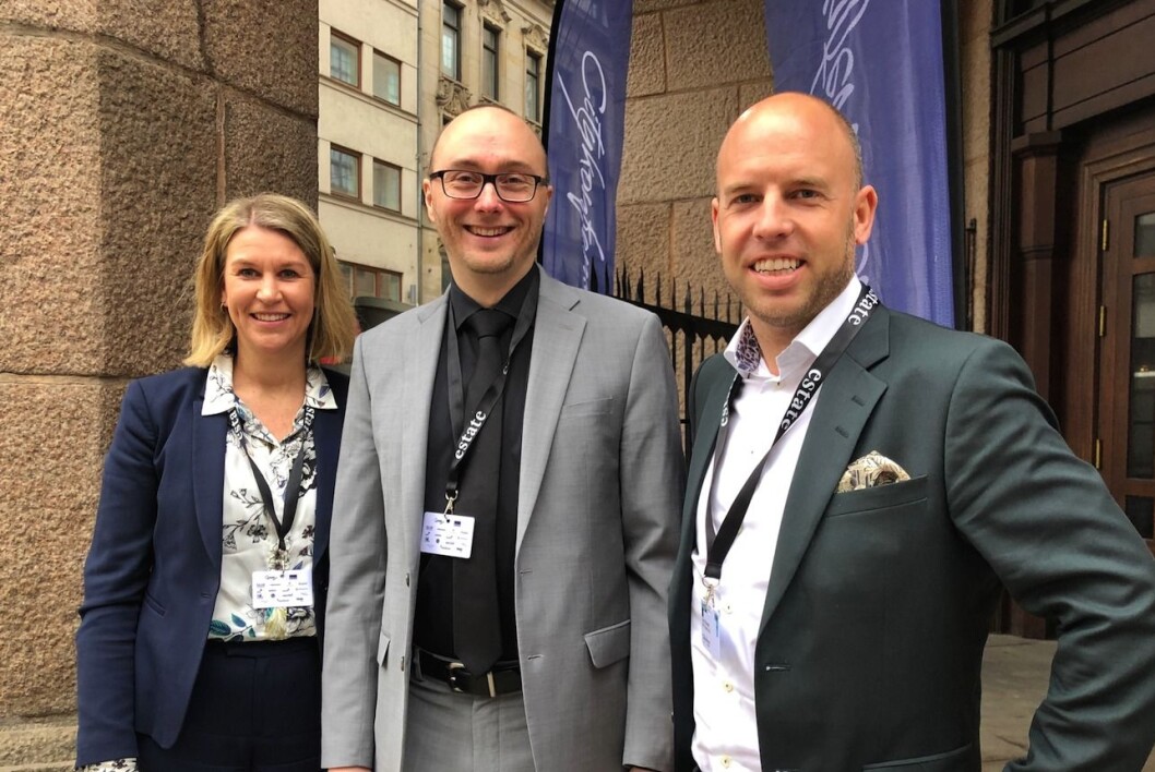 FORNØYDE LEIETAKERE Mona Aarebrot (tv) i Aspelin Ramm kan glede seg over en ny god score på leietakertilfredshet. CEO Emil Eriksrød (th) i R8 kan skilte med de mest fornøyde leietakerne. Morten Olaisens (midten) NEMEET står bak undersøkelsen. FORNØYDE LEIETAKERE Mona Aarebrot (tv) i Aspelin Ramm kan glede seg over en ny god score på leietakertilfredshet. CEO Emil Eriksrød (th) i R8 kan skilte med de mest fornøyde leietakerne. Morten Olaisens (midten) NEMEET står bak undersøkelsen.