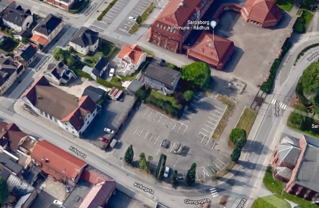 KVARTAL: Kulås Utvikling betalte 40 millioner kroner for dette kvartalet ved Sarpsborg rådhus. Foto: Google Maps KVARTAL: Kulås Utvikling betalte 40 millioner kroner for dette kvartalet ved Sarpsborg rådhus. Foto: Google Maps