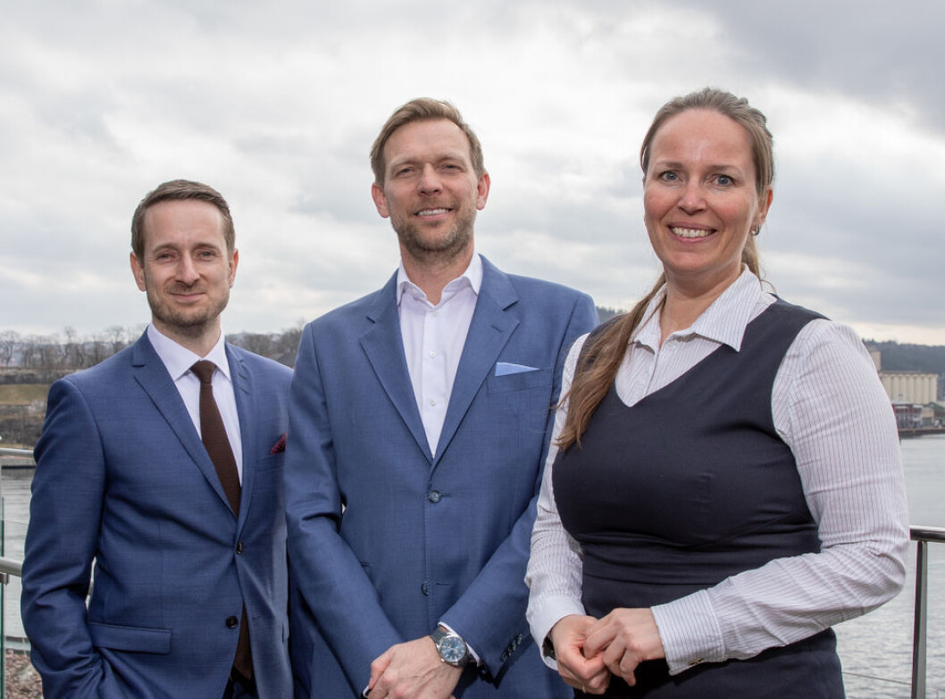STYRKER EIENDOMSTEAMET I DLA PIPER: F.v. Andreas Mello-Kildal, Kaare Oftedal og Line Ravlo-Losvik. STYRKER EIENDOMSTEAMET I DLA PIPER: F.v. Andreas Mello-Kildal, Kaare Oftedal og Line Ravlo-Losvik.