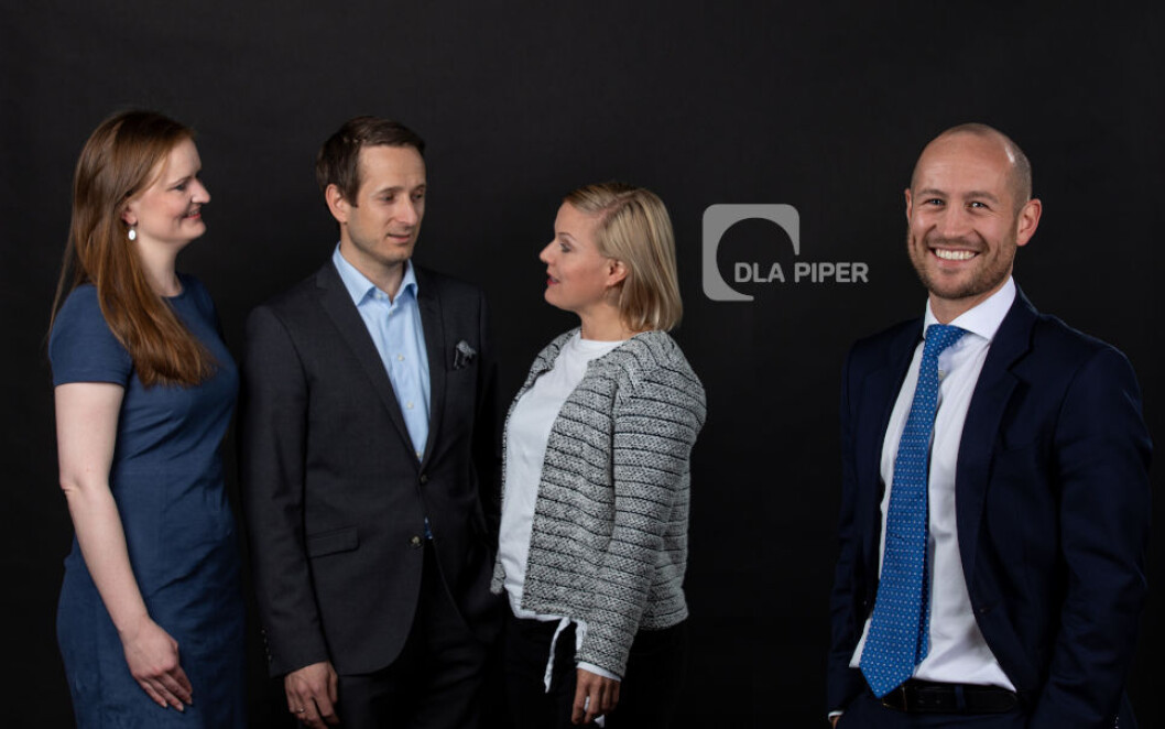 UNNGÅ FEIL: Feil bruk av definisjoner ved inngåelse av leieavtaler kan i ytterste konsekvens medføre kostnader og tapt fleksibilitet, advarer f.v Helene Rolin (fast advokat), Andreas Mello-Kildal (partner), Gro Hauge (senioradvokat) og Ola Rundfloen (senioradvokat) i DLA Piper. UNNGÅ FEIL: Feil bruk av definisjoner ved inngåelse av leieavtaler kan i ytterste konsekvens medføre kostnader og tapt fleksibilitet, advarer f.v Helene Rolin (fast advokat), Andreas Mello-Kildal (partner), Gro Hauge (senioradvokat) og Ola Rundfloen (senioradvokat) i DLA Piper.