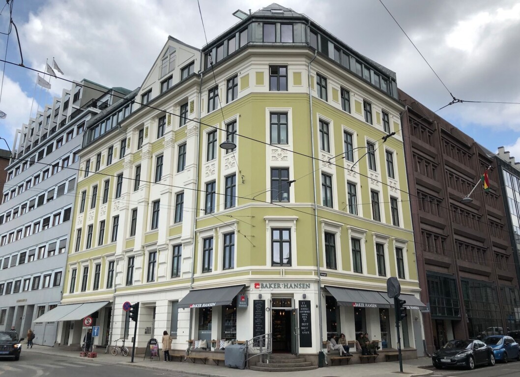 PRAKT: Hjørnegården i Akersgata/Rådhusgata i Oslo er en av mange eiendommer som er rehabilitert til fordums prakt av AF Håndverk. Foto: Glen Widing PRAKT: Hjørnegården i Akersgata/Rådhusgata i Oslo er en av mange eiendommer som er rehabilitert til fordums prakt av AF Håndverk. Foto: Glen Widing