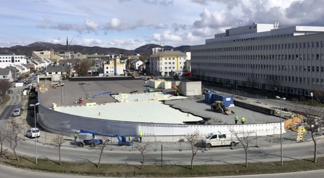 PARK: Byens kommunale parkeringshus får en fem mål stor aktivitetspark på taket. Foto: Gunvald Johansen Bygg PARK: Byens kommunale parkeringshus får en fem mål stor aktivitetspark på taket. Foto: Gunvald Johansen Bygg