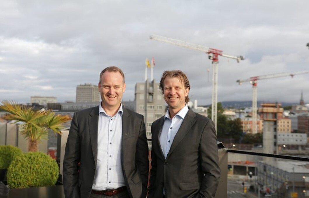KJØP & SALG: Morten Grongstad, adm. direktør i AF Gruppen (t.v.) og Jørgen Evensen, adm. direktør i Betonmast. KJØP & SALG: Morten Grongstad, adm. direktør i AF Gruppen (t.v.) og Jørgen Evensen, adm. direktør i Betonmast.