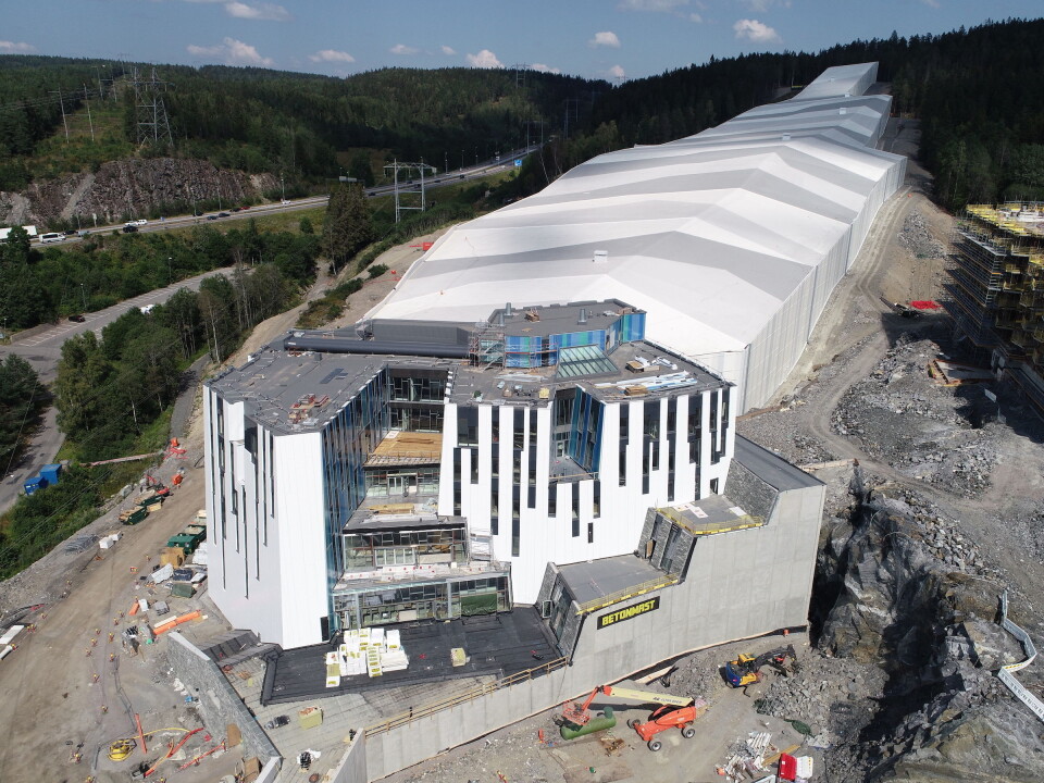 PÅKOSTET: Fasaden på SNØ koster 40 millioner kroner. Foto: Betonmast