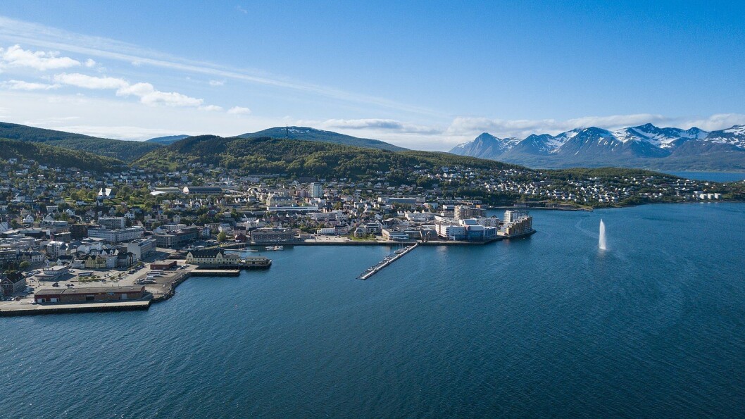 Forsvarets utleie av boliger til ansatte i Harstad ble ikke beskyttet av regelen om KPI-begrensning ved tomtefeste til boliger. Foto: Stevenilsen/Wikimedia. Lisens: CC-BY-SA-4.0 Forsvarets utleie av boliger til ansatte i Harstad ble ikke beskyttet av regelen om KPI-begrensning ved tomtefeste til boliger. Foto: Stevenilsen/Wikimedia. Lisens: CC-BY-SA-4.0