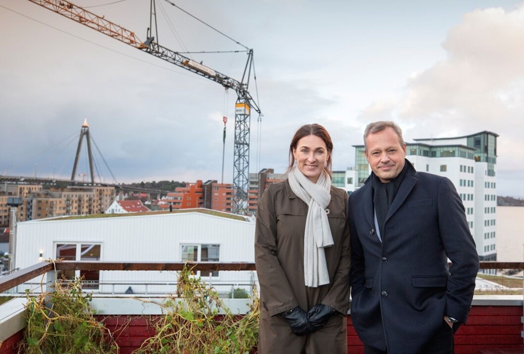 DEAL: Solon Eiendoms adm. direktør Stig Bech kjøper fra Kruse Smiths styreleder Sissel Leire. DEAL: Solon Eiendoms adm. direktør Stig Bech kjøper fra Kruse Smiths styreleder Sissel Leire.