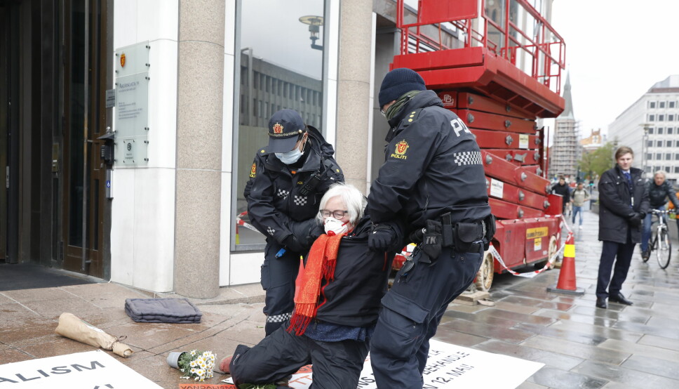 SENDT TIL GLATTCELLA: Ellen de Vibe ble arrestert da hun protesterte mot rivingen av Y-Blokka.
