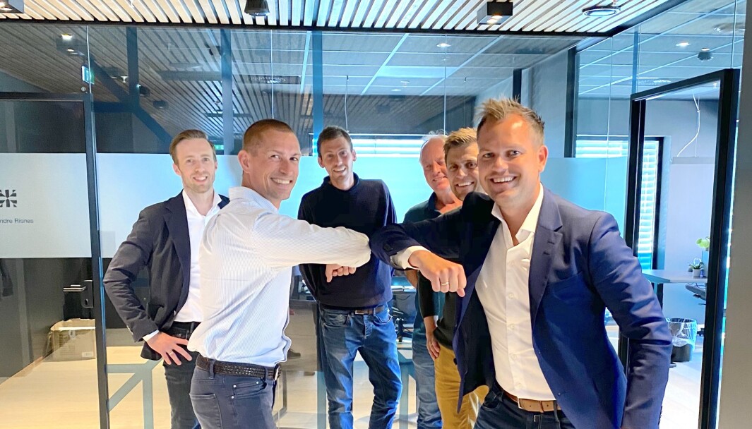 KJØP: Mats Dalevoll og Peder Stavnes Karlsen (Miliarium), Tobias Amundsen (Pancom), Pål Øygarden og Kenneth Antonsen (Øygarden Eiendom), Frederic Kristoffersen (Pancom) KJØP: Mats Dalevoll og Peder Stavnes Karlsen (Miliarium), Tobias Amundsen (Pancom), Pål Øygarden og Kenneth Antonsen (Øygarden Eiendom), Frederic Kristoffersen (Pancom)