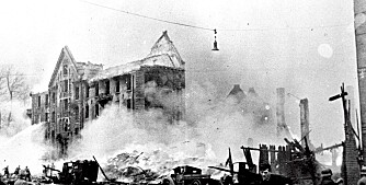 Historiske bygg: Bygningene ble blåst bort