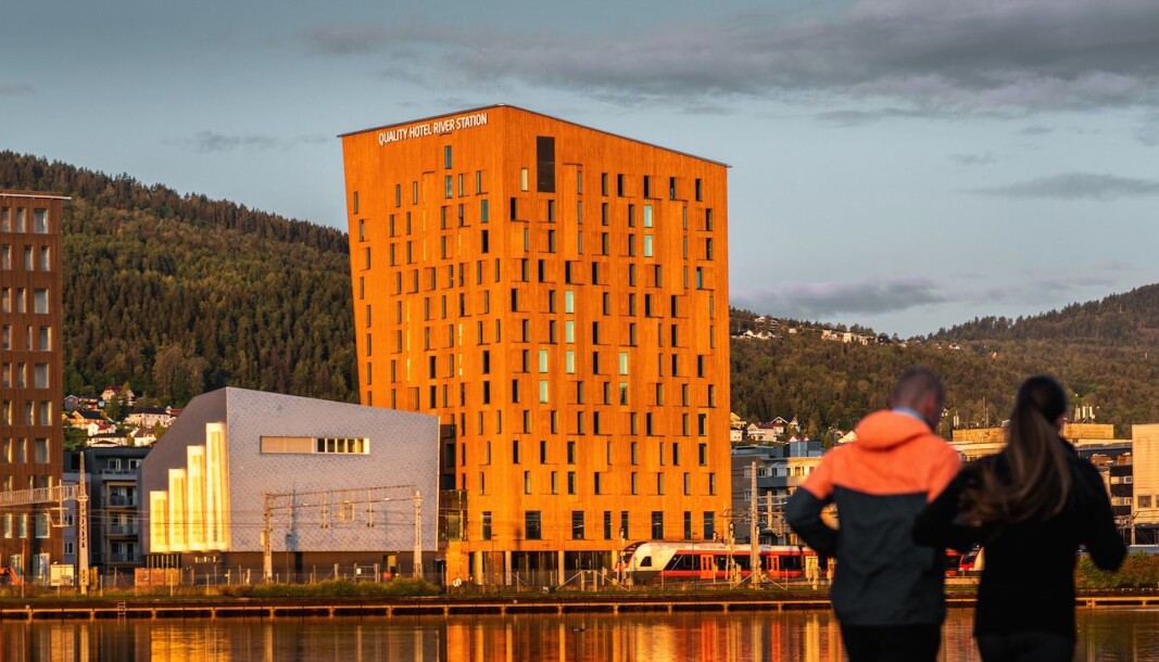 BRUNOSTEN: Striden om regningen for hotellet som har kallenavnet Brunosten er over. BRUNOSTEN: Striden om regningen for hotellet som har kallenavnet Brunosten er over.