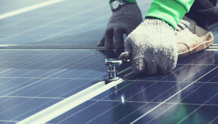 Solceller kan gi betydelige besparelser, både på energibudsjettet og klimaregnskapet Solceller kan gi betydelige besparelser, både på energibudsjettet og klimaregnskapet