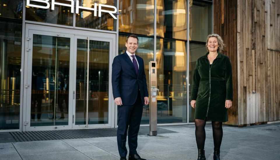 BYTTER BEITE: Eiendomsadvokat Andreas Rørvik er ny partner i BAHRs eiendomsgruppe, her sammen med Anne Sofie Bjørkholt, partner og leder av eiendomsgruppen. (Foto: Erik N.H. Krafft)