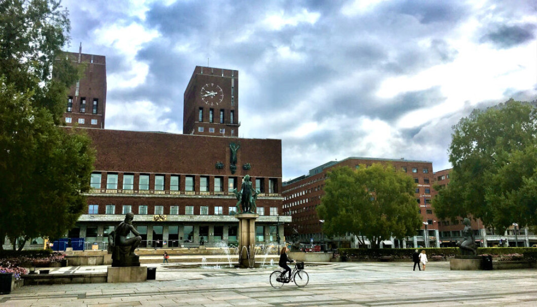 TILFELDIG OFFER: - Etter svindelforsøket har vi tatt grep, sier den Oslo-baserte eiendomsaktøren som ble utsatt for fusk med styreprotokoller. Ill. foto. TILFELDIG OFFER: - Etter svindelforsøket har vi tatt grep, sier den Oslo-baserte eiendomsaktøren som ble utsatt for fusk med styreprotokoller. Ill. foto.