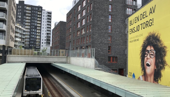 SENTRALT: Beboerne i disse byggene har svært kort vei til T-banen. SENTRALT: Beboerne i disse byggene har svært kort vei til T-banen.