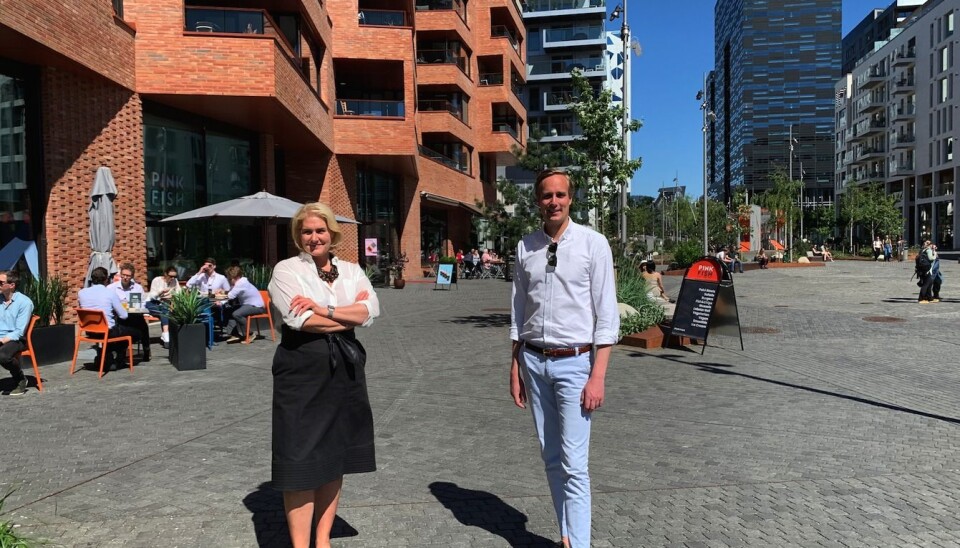 HVILKEN LEIETAKER FORETREKKES? Stor-Oslo Eiendom og markedssjef Marit Jensen har tatt i bruk Plaace. – De kan se hvilken leietaker som bør foretrekkes for et gitt handelslokale, forklarer Snorre Jordheim Myhre, daglig leder i Plaace. HVILKEN LEIETAKER FORETREKKES? Stor-Oslo Eiendom og markedssjef Marit Jensen har tatt i bruk Plaace. – De kan se hvilken leietaker som bør foretrekkes for et gitt handelslokale, forklarer Snorre Jordheim Myhre, daglig leder i Plaace.