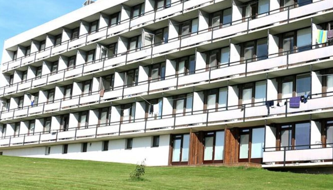 SOLGT: Studenthyblene ble rehabilitert i 2014, men SiO selger nå fordi de er i dårlig forfatning. SOLGT: Studenthyblene ble rehabilitert i 2014, men SiO selger nå fordi de er i dårlig forfatning.