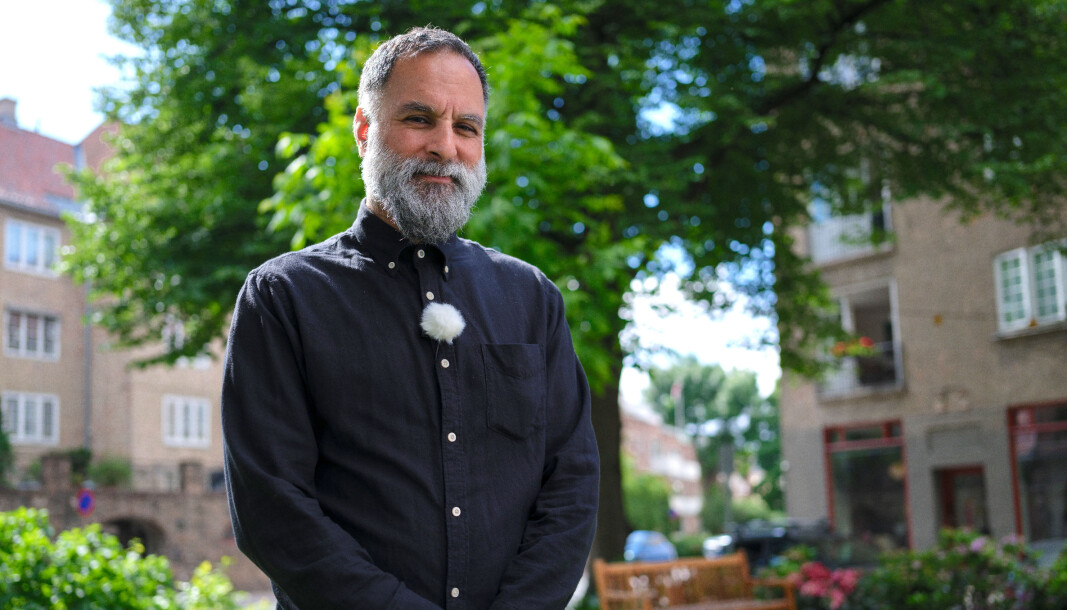 NYTENKNING: Vidar Singh, daglig leder og seniorrådgiver i Vi er OSS. Singh har lang fartstid som kreatør og rådgiver i norsk reklame- og kommunikasjonsbransje, og har jobbet i byråer som Dinamo, Schjærven og Geelmuyden Kiese. NYTENKNING: Vidar Singh, daglig leder og seniorrådgiver i Vi er OSS. Singh har lang fartstid som kreatør og rådgiver i norsk reklame- og kommunikasjonsbransje, og har jobbet i byråer som Dinamo, Schjærven og Geelmuyden Kiese.