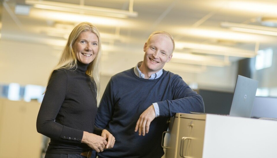FORNØYD: Janne Aas- Jakobsen, administrerende direktør i proptech-selskapet Consigli, og Anders Jensen Jåma, leder for digital innovasjon i Rejlers er svært fornøyd med prosjekteringsløsningen som sikrer tverrfaglig koordinering mellom det tekniske, det praktiske og det estetiske i byggene. Foto: Vegard Breie. FORNØYD: Janne Aas- Jakobsen, administrerende direktør i proptech-selskapet Consigli, og Anders Jensen Jåma, leder for digital innovasjon i Rejlers er svært fornøyd med prosjekteringsløsningen som sikrer tverrfaglig koordinering mellom det tekniske, det praktiske og det estetiske i byggene. Foto: Vegard Breie.