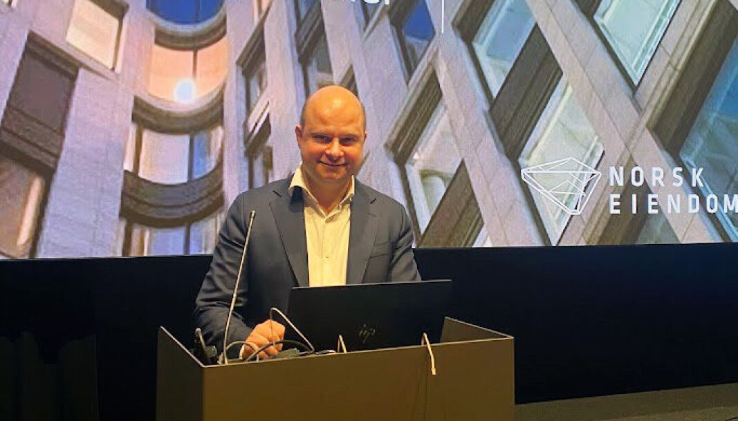 BRED HØRINGSRUNDE: Norsk Eiendoms juridiske fagsjef, Sven Magnus Rivertz, forteller om en bred høringsrunde i den reviderte standardkontrakten. BRED HØRINGSRUNDE: Norsk Eiendoms juridiske fagsjef, Sven Magnus Rivertz, forteller om en bred høringsrunde i den reviderte standardkontrakten.