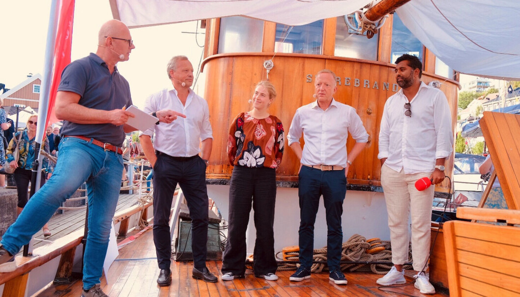 MANGFOLDIG DEBATT: F.v. debattleder Erik Dale, Stig Bech (styreleder Norsk Eiendom og partner i Wiersholm), Ingvild Roald (styremedlem i Ung i Næringseiendom), Harald V. Nikolaisen (administrerende direktør i Statsbygg) og Salman Saeed (regiondirektør Skanska Eiendomsutvikling). MANGFOLDIG DEBATT: F.v. debattleder Erik Dale, Stig Bech (styreleder Norsk Eiendom og partner i Wiersholm), Ingvild Roald (styremedlem i Ung i Næringseiendom), Harald V. Nikolaisen (administrerende direktør i Statsbygg) og Salman Saeed (regiondirektør Skanska Eiendomsutvikling).