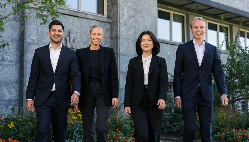 NY KVARTETT: Ali-Hassan Anwar (tv) Marte Slettvold Larsgaard, Sonja Huang og Sander Oxholm Meisingset har begynt i Cushman & Wakefield Realkapital.