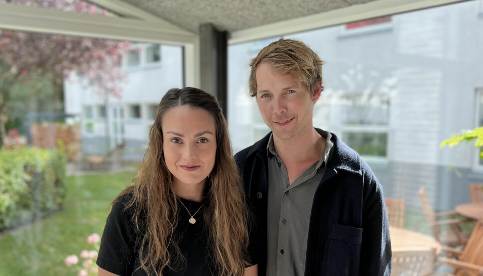 PÅ PLASS: Monica Bellika Esaiassen og Morten Breinholt Christensen er på plass på det nye kontoret i Silkeborg.