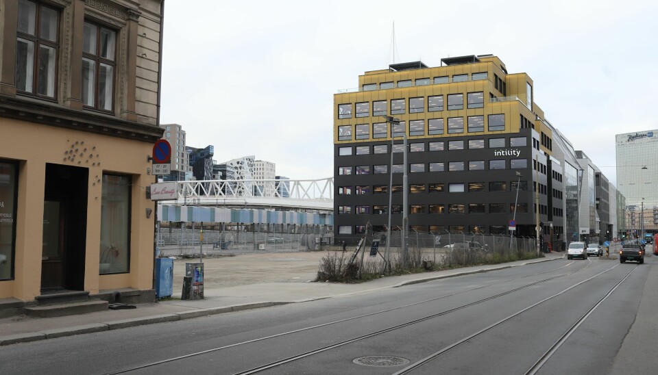 HELT INNTIL
SPOROMRÅDET
På denne tomten, helt
inntil sporområdet på
Oslo S, ønsker Bane Nor
Eiendom å oppføre ett
nytt kontorbygg.