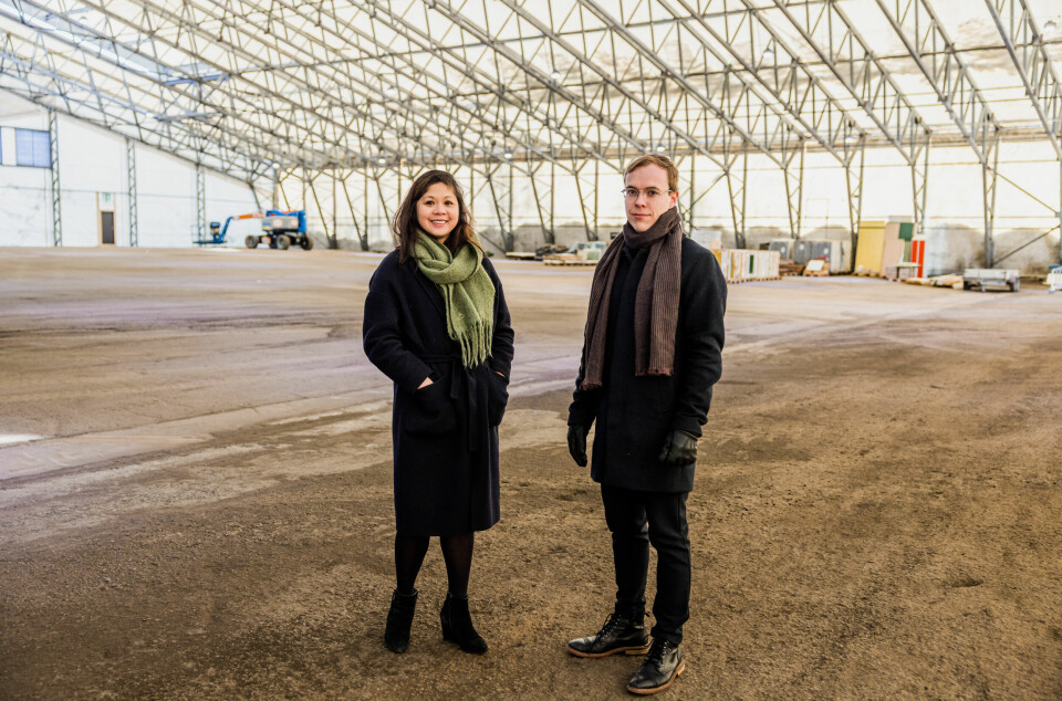 OMBRUK: Jennifer Lamson i Höegh Eiendom og daglig leder Emil Andresen Rygh i Sirkulær Ressurssentral er med i Ombygg som åpner 14. mars.