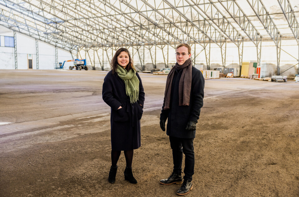 OMBRUK: Jennifer Lamson i Höegh Eiendom og daglig leder Emil Andresen Rygh i Sirkulær Ressurssentral er med i Ombygg som åpner 14. mars. OMBRUK: Jennifer Lamson i Höegh Eiendom og daglig leder Emil Andresen Rygh i Sirkulær Ressurssentral er med i Ombygg som åpner 14. mars.