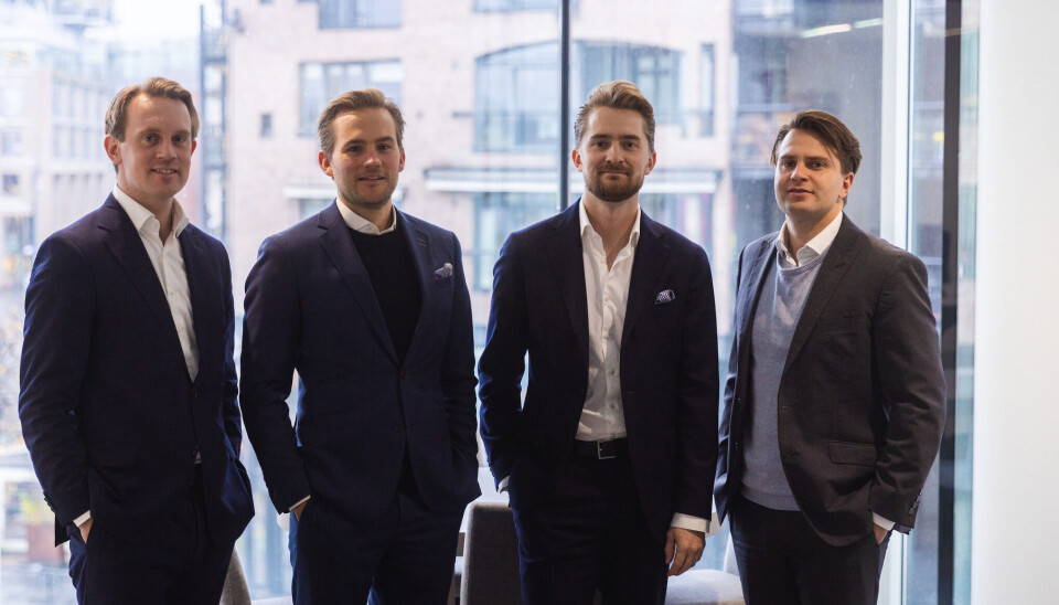 STARTER NYTT SYNDIKERINGSSELSKAP I VANSKELIGE TIDER: Fra venstre: Jens Evensen, Markus Leandersson, Johan B. Backe og Tobias Gedde-Dahl. STARTER NYTT SYNDIKERINGSSELSKAP I VANSKELIGE TIDER: Fra venstre: Jens Evensen, Markus Leandersson, Johan B. Backe og Tobias Gedde-Dahl.
