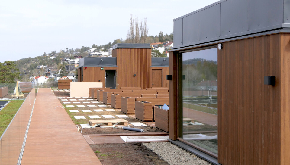 Takterrassen på Grande Panorama har god uteplass og eksklusive materialvalg, og det er delt inn i både egne og felles soner for beboerne. Takterrassen på Grande Panorama har god uteplass og eksklusive materialvalg, og det er delt inn i både egne og felles soner for beboerne.