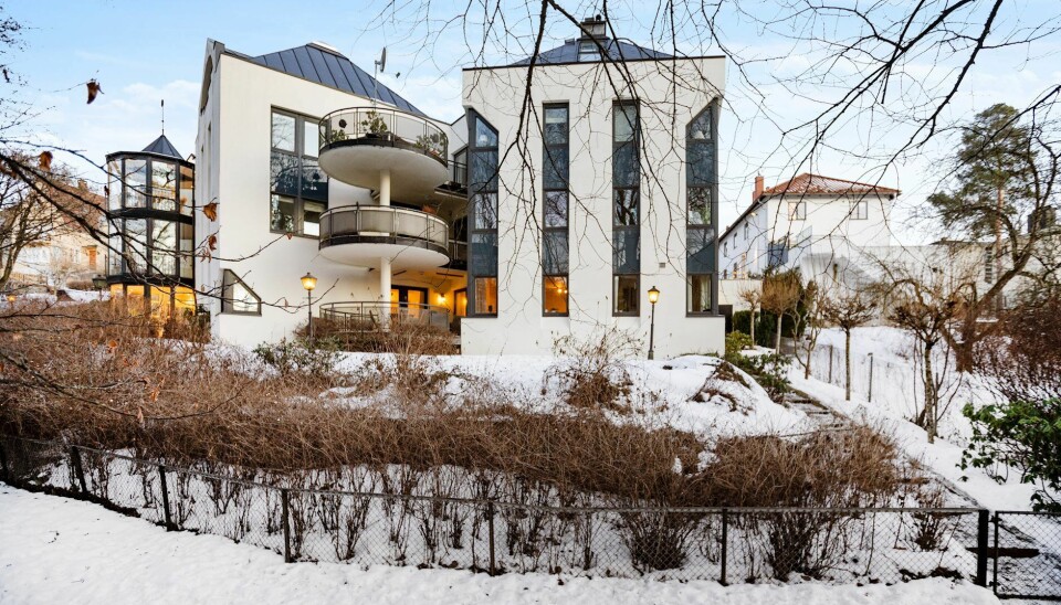 BAK FASADEN: Morits Skaugen bladde opp 13,25 millioner kroner for en leilighet i dette bygget på Oslos vestkant. Etter å ha oppdaget store mengder sopp og råte, tuppet han leiligheten videre for 9,6 millioner kroner. Nå er den tidligere eieren dømt til å betale erstatning.