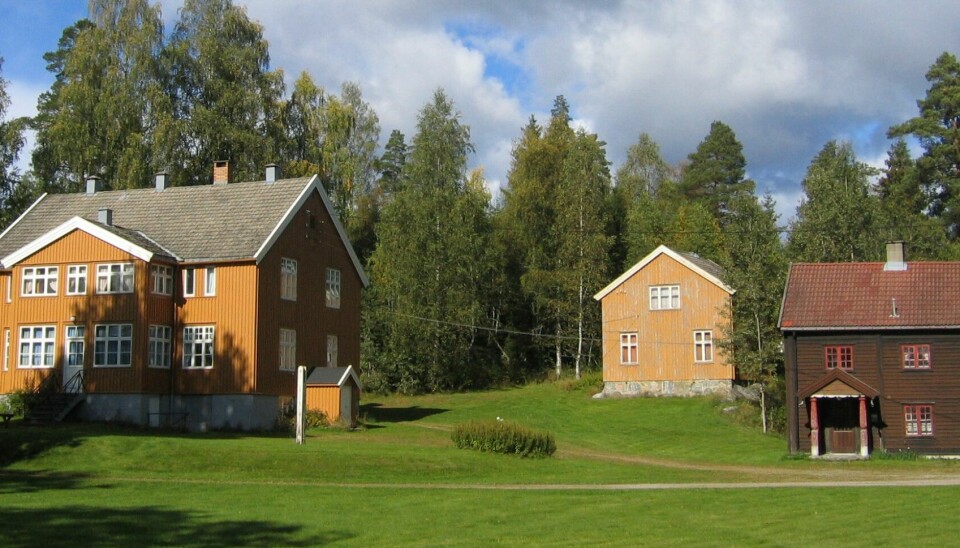 SKOLE: Sedsvoll skole er en del av en 190 mål stor eiendom i Ullensaker kommune , som ikke skal selges.