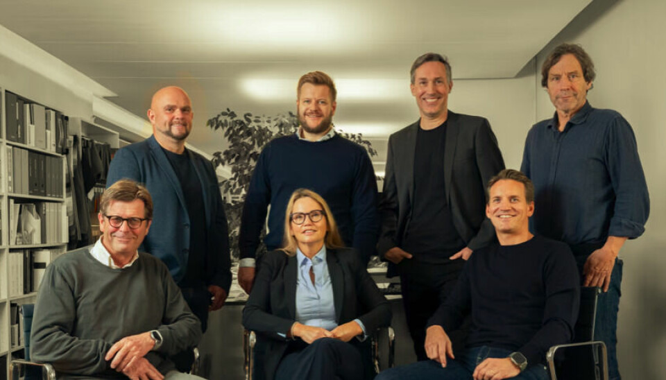 NYE EIERE: Bakerst fra venstre: Tord Kvien, Gaute Grønmo, Cesar Leal, Torkel Hiorth. Foran fra venstre: Øyvind Neslein, Bente Ulvøy og Herman Hagelsteen