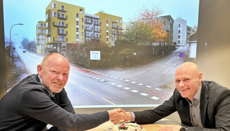 55 LEILIGHETER: Boligprosjektet St. Joseph i Porsgrunn. F.v. Morten Borge, direktør PBBL og Roger Dreyer, administrerende direktør HRL.
