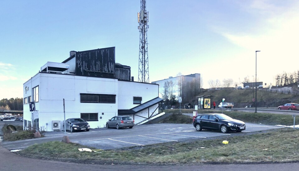 NEI, NEI OG NEI: Det blir ikke matservering i dette bygget med det første. Solheimveien 108/110 Lørenskog