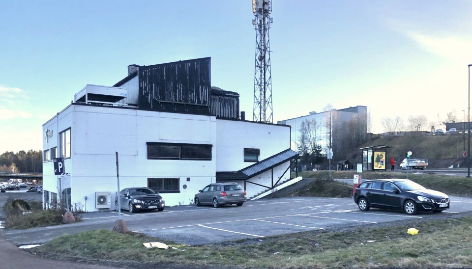 SENTRALT: Eiendommen ligger sentralt til ved Metro kjøpesenter.