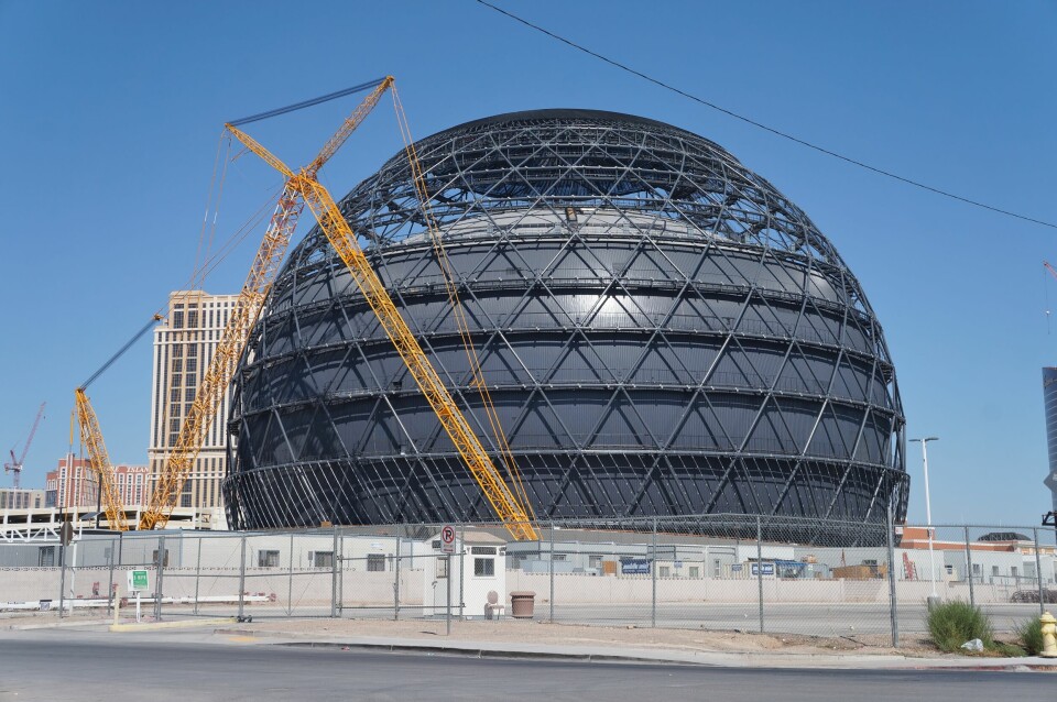DYRT: Å bygge Sphere kostet 2,3 milliarder kroner.