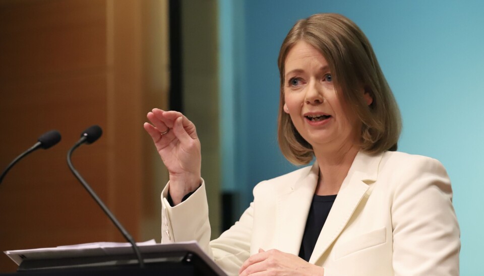 SKJEBNEDAGER: Den neste halvannen uken blir avgjørende for hva Ida Wolden Bache og Norges Bank bestemmer seg for. Ida Wolden Bache. Foto: Glen Widing